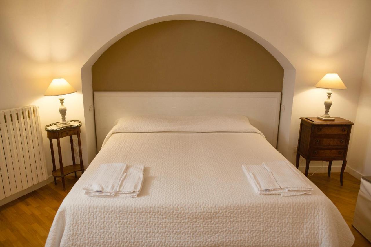 La Casa Di Ele Bed & Breakfast มาเตรา ภายนอก รูปภาพ