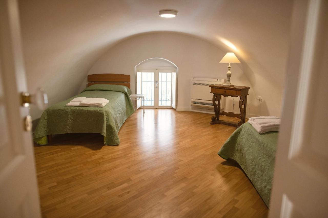 La Casa Di Ele Bed & Breakfast มาเตรา ภายนอก รูปภาพ