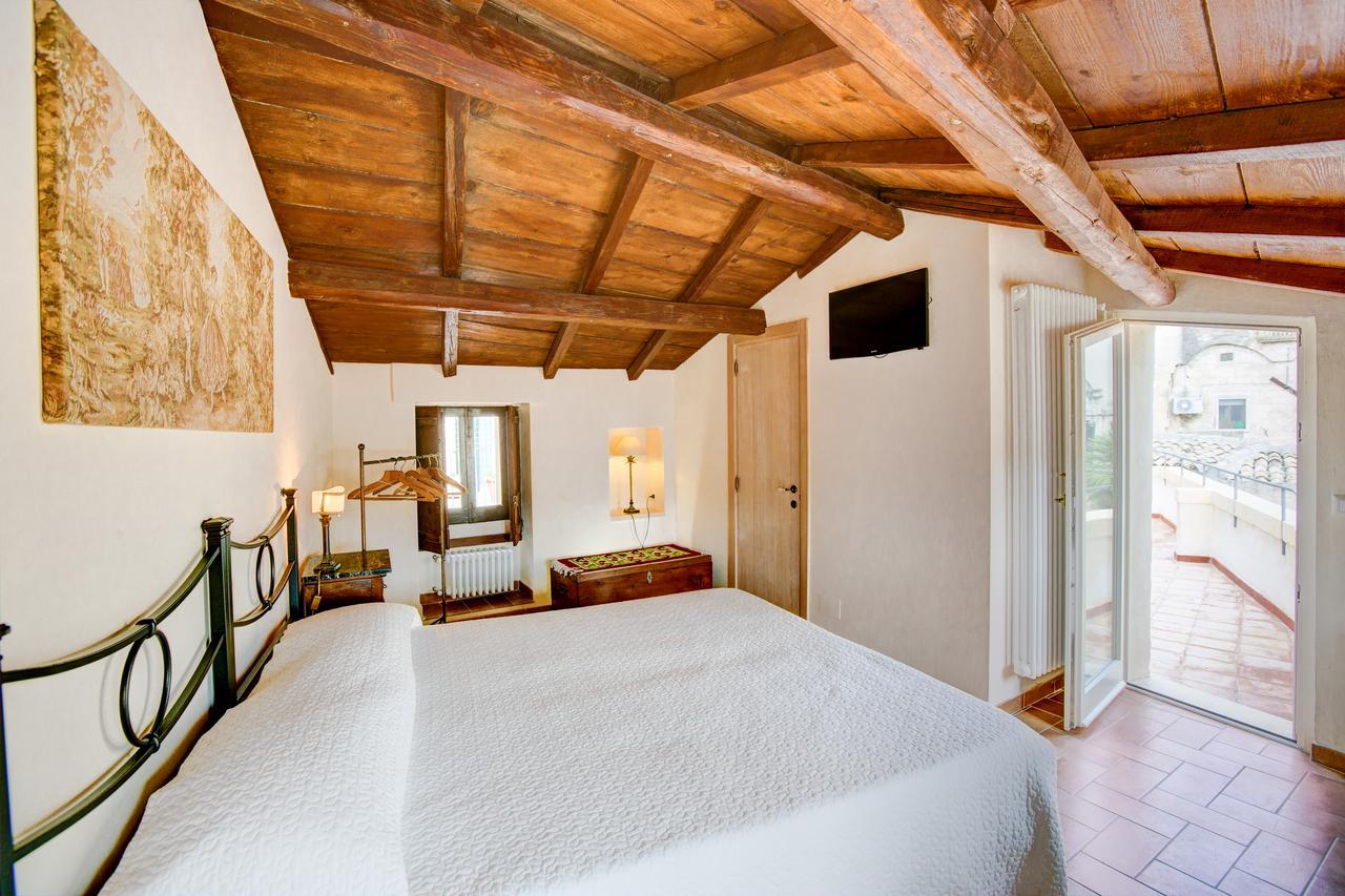 La Casa Di Ele Bed & Breakfast มาเตรา ภายนอก รูปภาพ